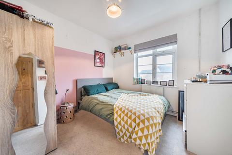 2 bedroom flat for sale, Aberdour Street, London, SE1