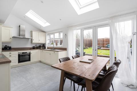 3 bedroom terraced house for sale, George And Dragon Close, Fritwell, OX27