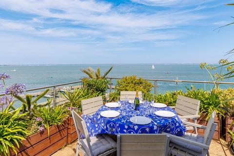 undefined, Cowes, Isle of Wight