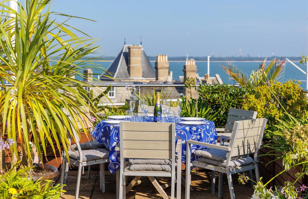 Outdoor Dining Area