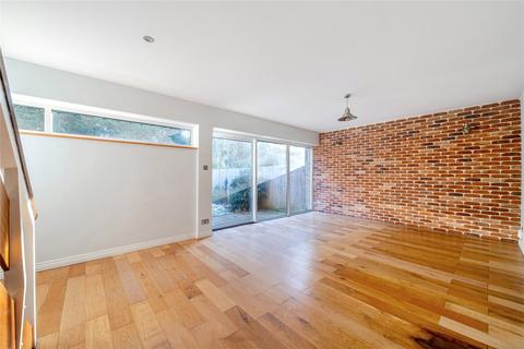 3 bedroom terraced house for sale, Wellsmoor Gardens, Bromley