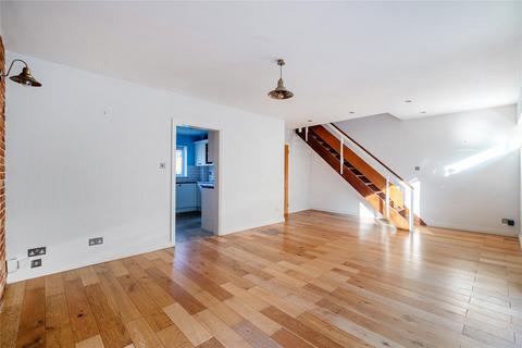 3 bedroom terraced house for sale, Wellsmoor Gardens, Bromley