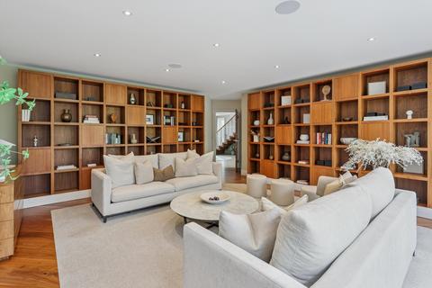 undefined, Fairbourne, Cobham, Surrey, KT11