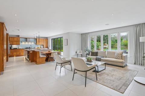 undefined, Fairbourne, Cobham, Surrey, KT11
