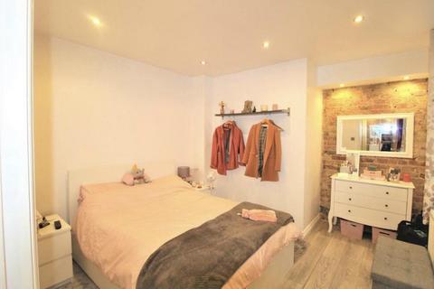 1 bedroom maisonette for sale, Brighton Road, South Croydon