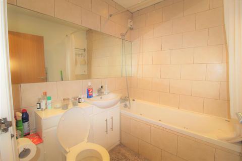 1 bedroom maisonette for sale, Brighton Road, South Croydon