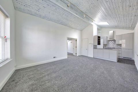 undefined, Broad Street, Teddington TW11