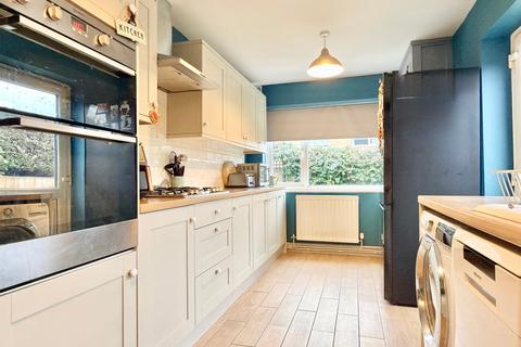 undefined, Springfield, Tewkesbury GL20