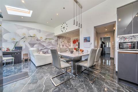 3 bedroom end of terrace house for sale, High Street, Orpington