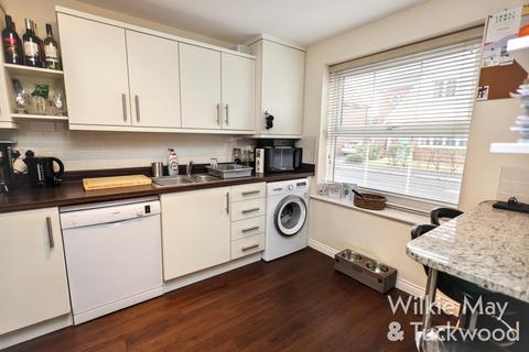 4 bedroom semi-detached house for sale, Bonita Drive, Wembdon, Bridgwater TA6