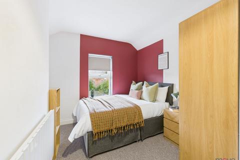 1 bedroom in a house share to rent, 37 Henry Road, Gloucester GL1