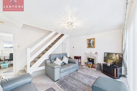undefined, Caemawr Gardens, Porth, Rhondda Cynon Taf, CF39
