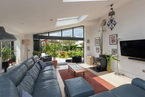 5 bedroom detached house for sale, Grand Drive, Herne Bay
