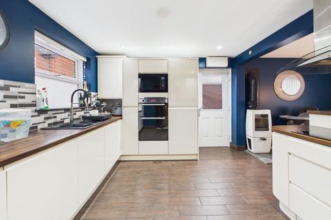 4 bedroom detached house for sale, Rushey Meadow, Monmouth NP25