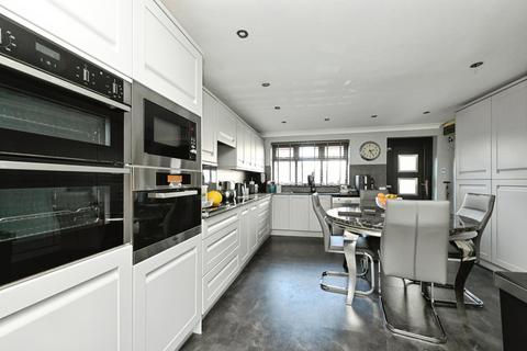 3 bedroom semi-detached house for sale, Old Lynn Road, Wisbech, Cambridgeshire, PE13