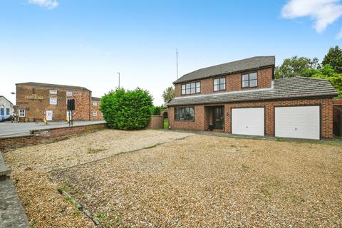 4 bedroom detached house for sale, Elm Road, WISBECH, Cambridgeshire, PE13