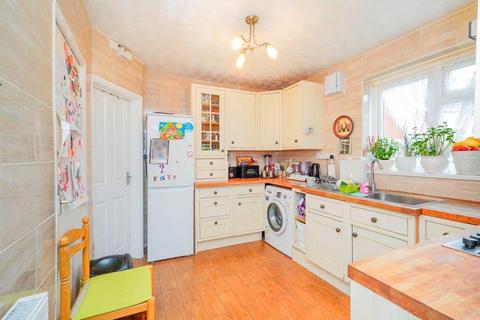 3 bedroom semi-detached house for sale, Beverley Close, Norwich, Norfolk, NR5