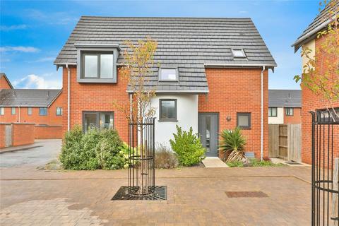3 bedroom detached house for sale, Goodson Road, NORWICH, Norfolk, NR7
