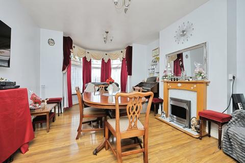 7 bedroom terraced house for sale, North Denes Road, GREAT YARMOUTH, Norfolk, NR30