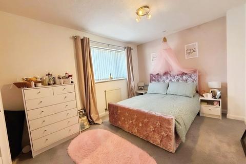 3 bedroom semi-detached house for sale, Buckthorn Close, NORWICH, Norfolk, NR8