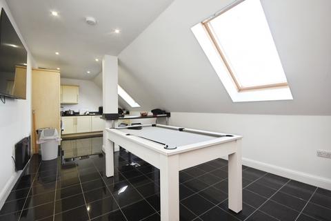 3 bedroom flat for sale, Lambeth Road, BENFLEET, Essex, SS7