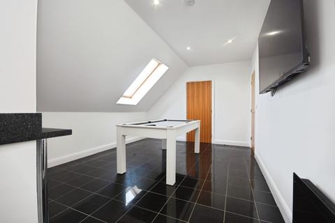 3 bedroom flat for sale, Lambeth Road, BENFLEET, Essex, SS7