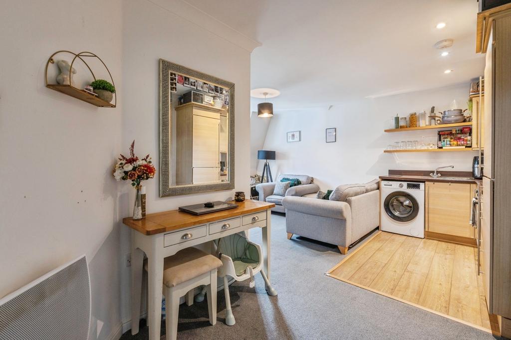 Kitchen/Lounge