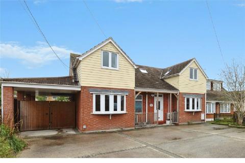 Ashingdon Road, ROCHFORD, Essex, SS4