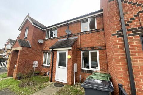2 bedroom terraced house to rent, Porchester Close, Peterborough