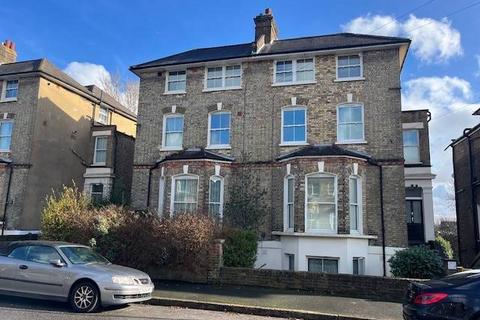 1 bedroom flat to rent, Versaille Penge
