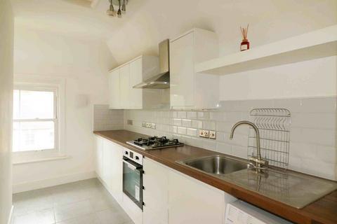 1 bedroom flat to rent, Versaille Penge