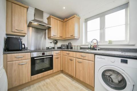 2 bedroom flat for sale, Pintail Road, Stowmarket, Suffolk, IP14