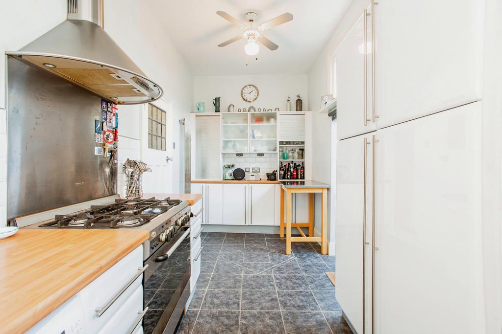Fitted Kitchen