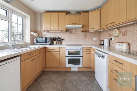 undefined, Scott Close, Ditton, ME20