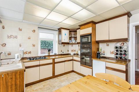 4 bedroom detached house for sale, High Street, Great Wakering, Southend-on-Sea, Essex, SS3