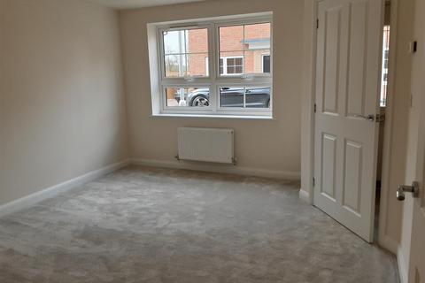 3 bedroom semi-detached house to rent, Ormesby Place, Hampton Water, Peterborough