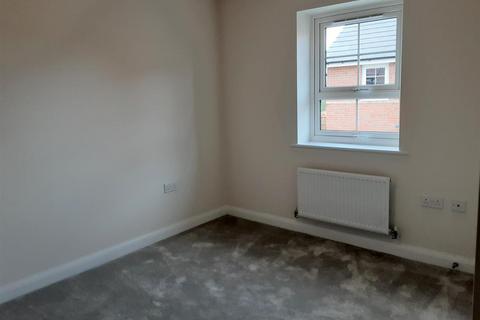 3 bedroom semi-detached house to rent, Ormesby Place, Hampton Water, Peterborough