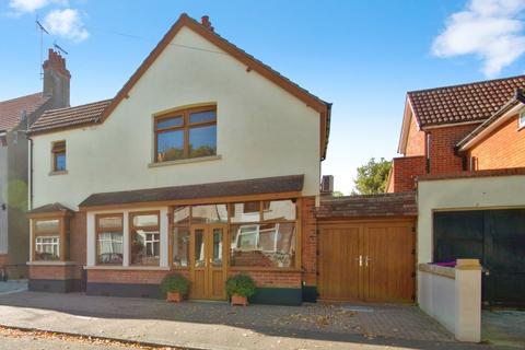 Lonsdale Road, Southend-on-Sea, Essex, SS2