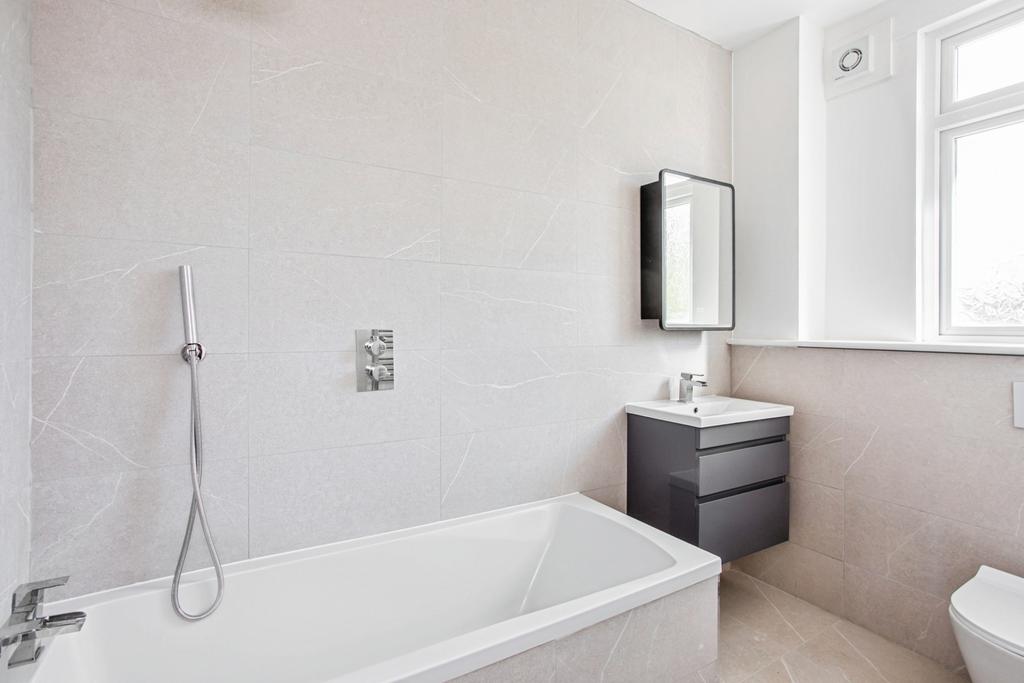 Family Bathroom/Wc