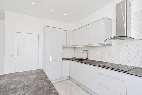 3 bedroom semi-detached house for sale, Ilfracombe Road, Southend-on-Sea, Essex, SS2