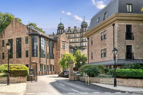 undefined, Clarence Drive, Harrogate, HG1