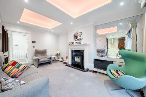 undefined, Clarence Drive, Harrogate, HG1
