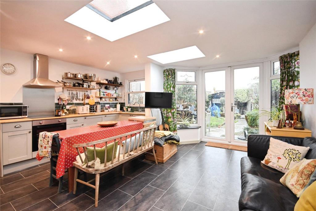 Second Kitchen