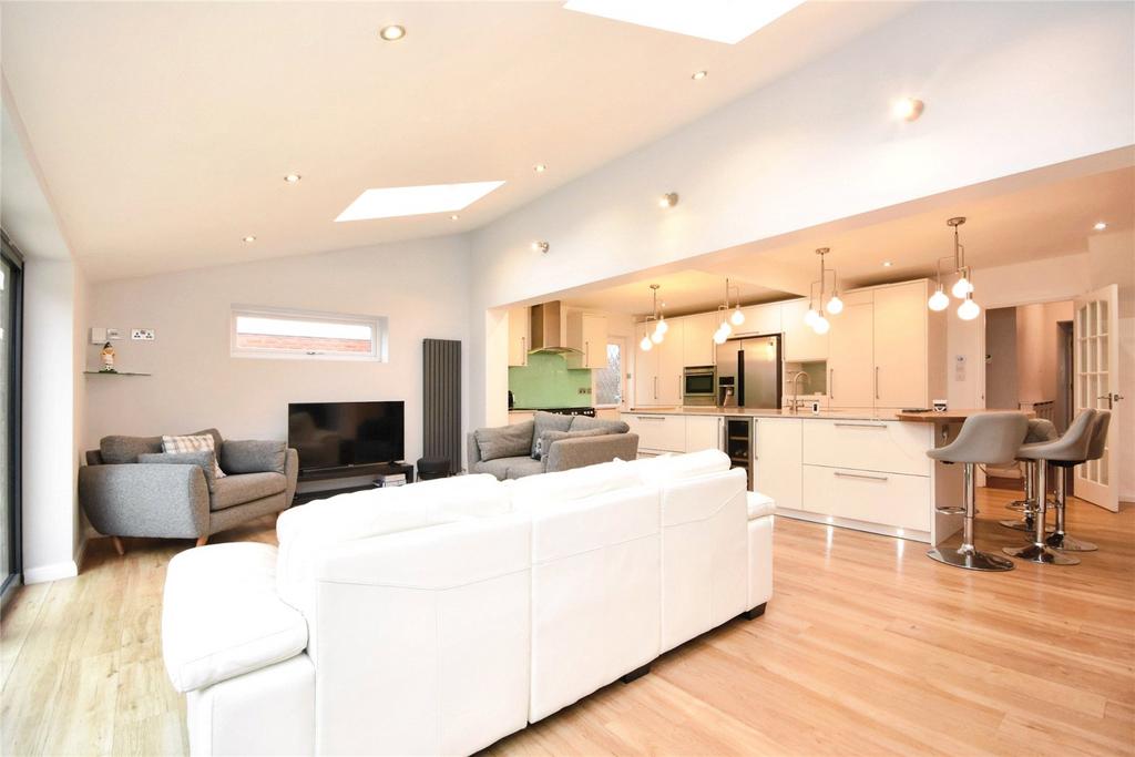 Kitchen/Family Room