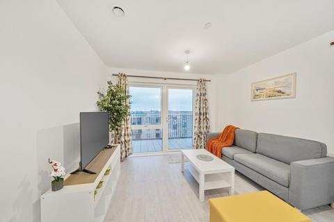 2 bedroom flat to rent, Donovan Way,  Harrow,  HA1