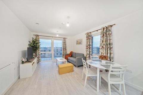 2 bedroom flat to rent, Donovan Way,  Harrow,  HA1