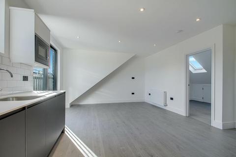 1 bedroom apartment to rent, Holders Hill Road, London