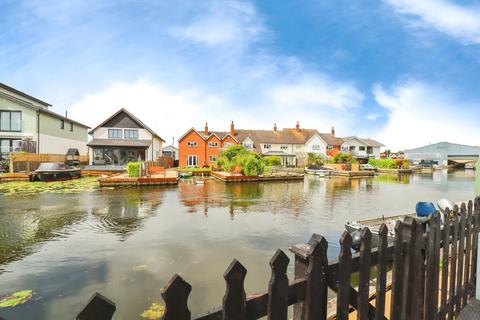 undefined, Trail Quay Cottages, Marsh Road, Hoveton, Norwich, NR12