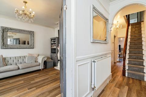 4 bedroom terraced house for sale, Upper Cliff Road, Gorleston, Great Yarmouth, Norfolk, NR31