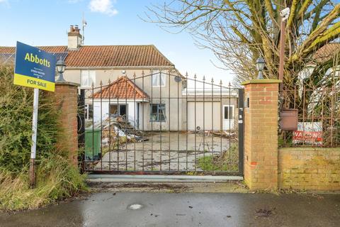 undefined, Vicarage Road, Deopham, Wymondham, Norfolk, NR18